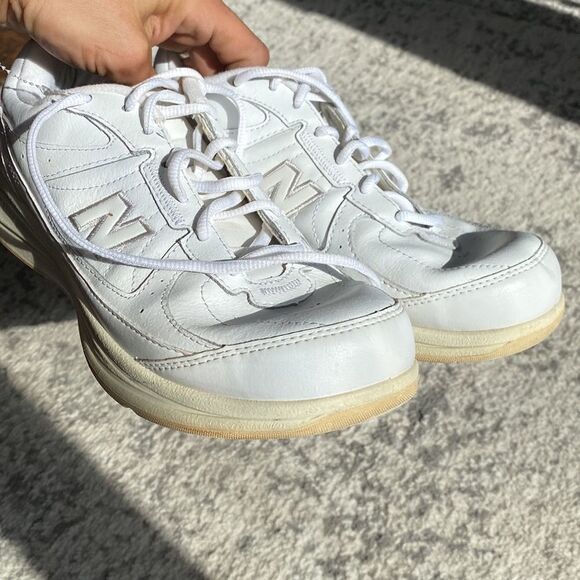 New balance abzorb 577 ww577wt made in USA size 9 white sneakers laced low top - Picture 2 of 9